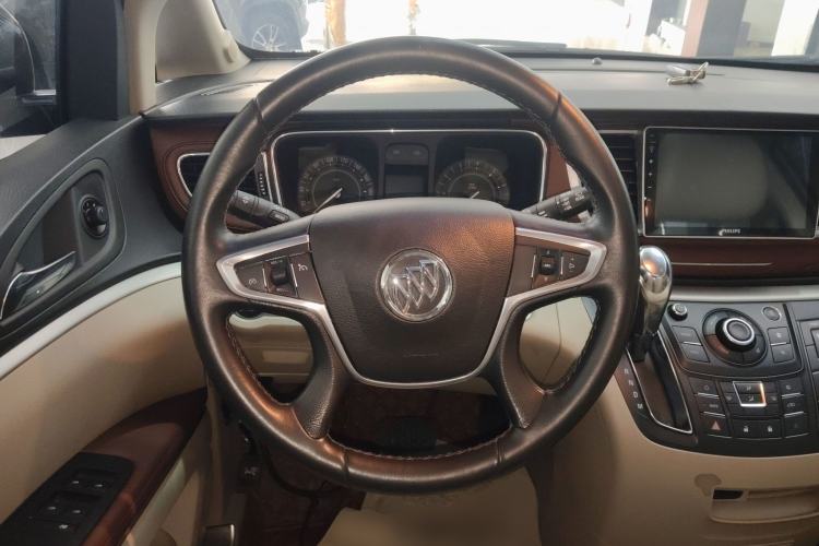Used Buick GL8 2018 28T Luxury Model China VI Standard
