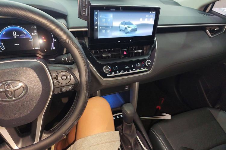 Used Toyota FRONTLANDER 2023 2.0L Smart Electric Hybrid Dual-Engine Luxury Edition
