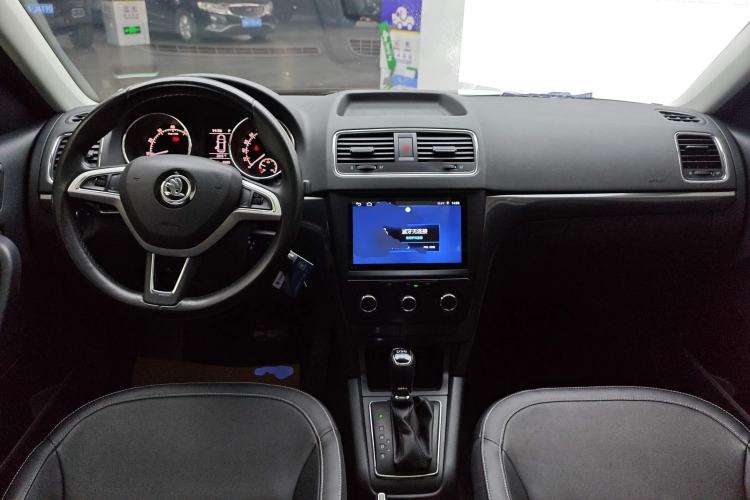 Used Skoda Yeti 2017 TSI280 DSG Car Enjoy Brothers Edition
