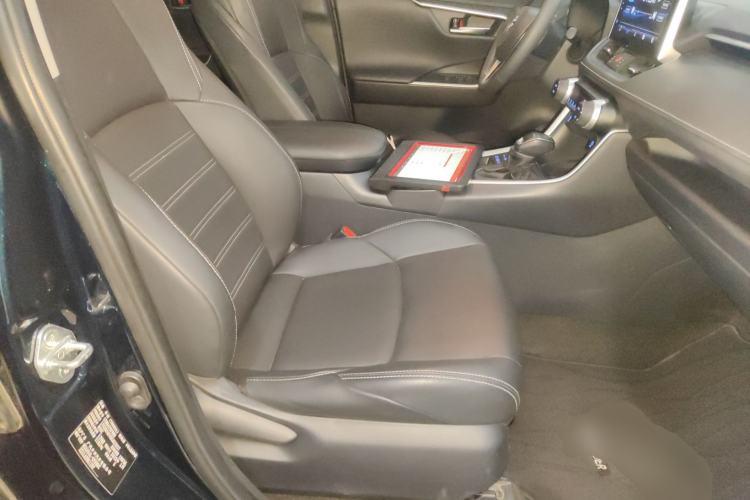 Used Toyota Wildlander 2022 2.0L CVT Four-Wheel Drive Luxury Edition
