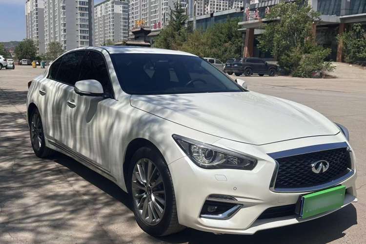 Used Infiniti Q50L 2018 2.0T Enjoyment Version China VI Standard
