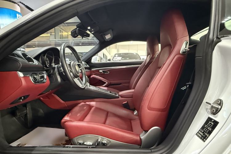 Used Porsche 718 2018 Cayman 2.0T
