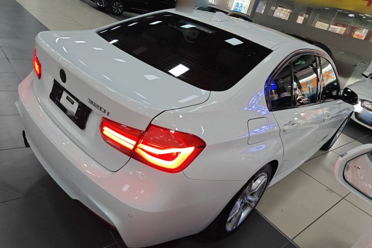 Used BMW 3 Series 2019 320i M Sport Package
