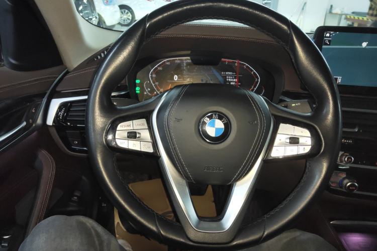 Used BMW 5 Series 2022 Restyled 525Li Luxury Package
