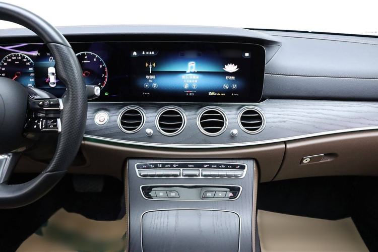 Used Mercedes-Benz E-Class 2021 Restyled E 300 L Sporty and Stylish Edition
