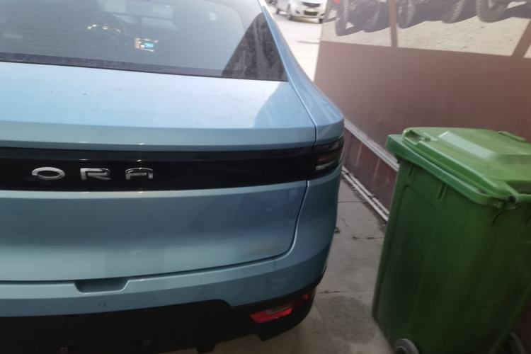 Used ORA iQ 2018 High-Range Version Smart Connectivity Model