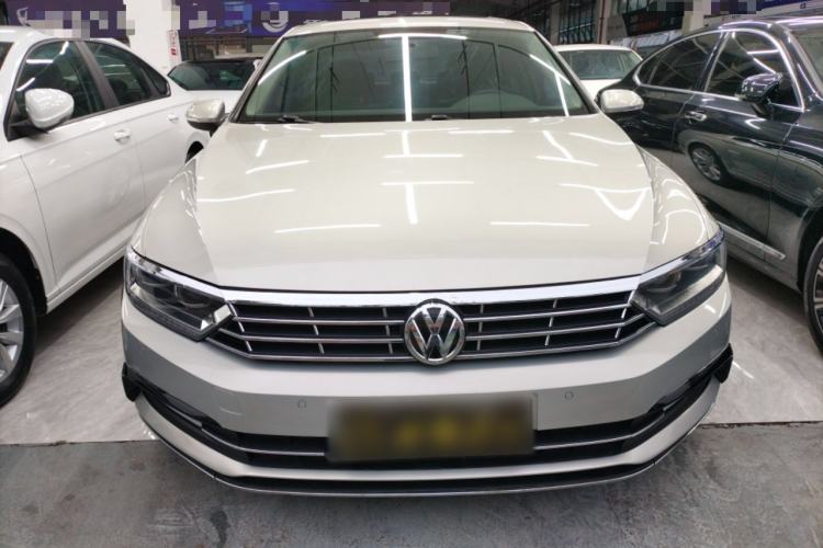 Used Volkswagen Magotan 2018 330TSI DSG Advanced Model