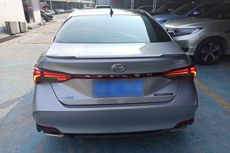 Used Toyota Avalon 2019 2.5L Touring Premium Version China VI Standard
