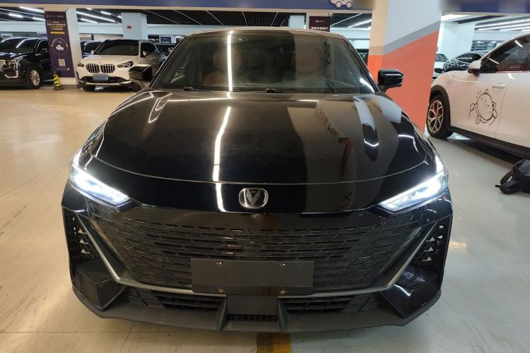 Used Changan UNI-V 2022 1.5T Prestige Version
