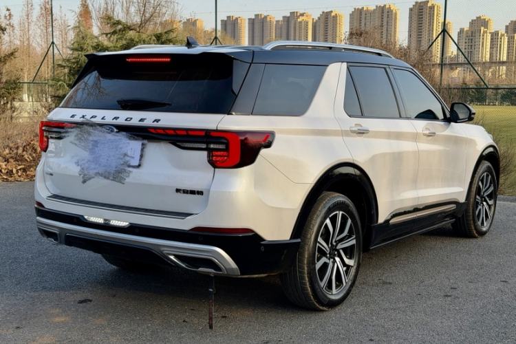 Used Ford Explorer 2023 EcoBoost 285 Four-Wheel Drive Red Gold Edition 6 Seats
