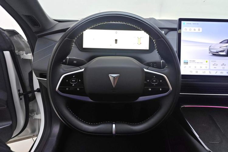 Used  SL03 2023 200Max Range-Extended Version
