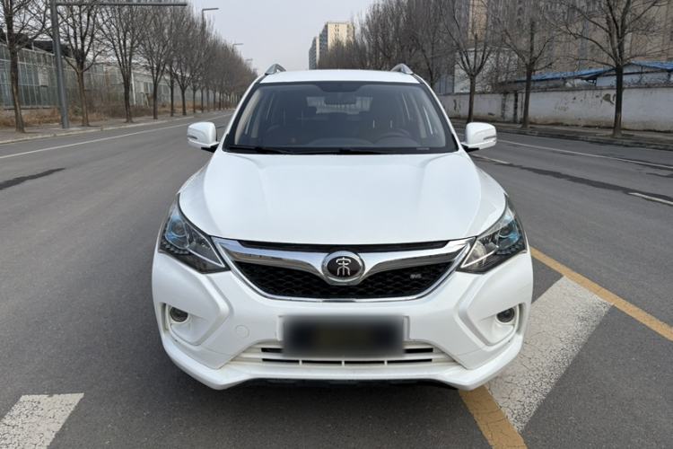 Used BYD Song 2017 Gaishi Upgrade Edition 1.5TI Manual Leading Model
