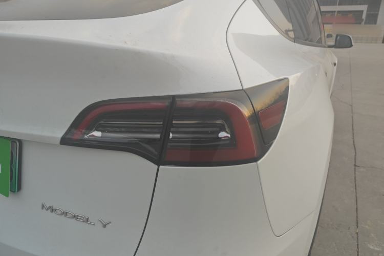 Used Tesla Model Y 2022 Rear-Wheel-Drive Version
