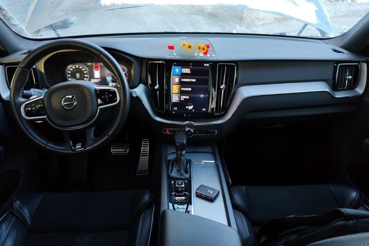 Used Volvo XC60 2018 T5 4x4 Smart & Sporty Edition