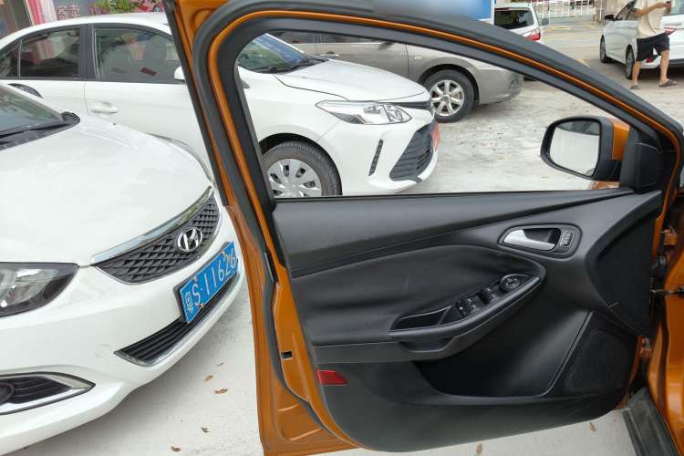 Used Ford Focus 2015 Hatchback 1.6L Automatic Comfort Model
