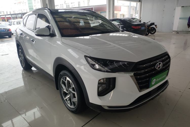 Used Hyundai Tucson 2019 280TGDi Dual-Clutch Two-Wheel Drive Fashion Edition China V Standard
