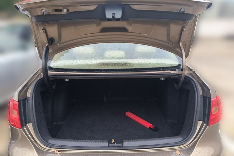 Used Volkswagen Sagitar 2014 1.6L Automatic Comfort Model
