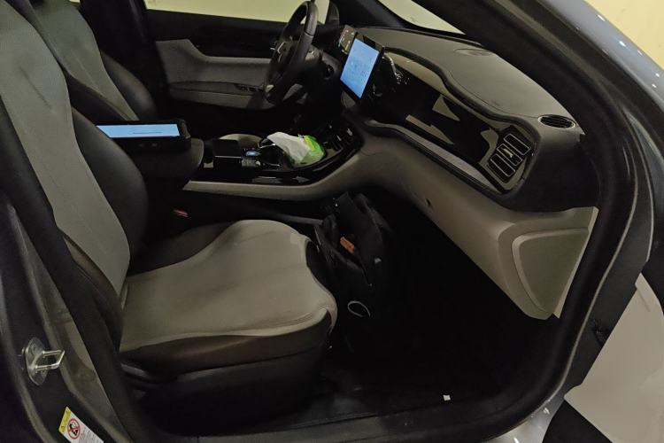 Used BYD Qin PLUS 2023 Champion Edition DM-i 55KM Leading Model
