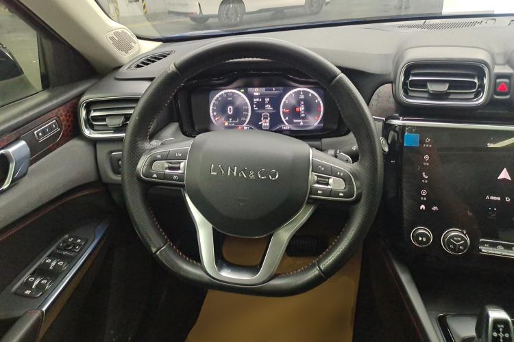 Used Lynk & Co 02 2018 1.5T DCT Two-Wheel Drive Pro Version China V Emission Standard
