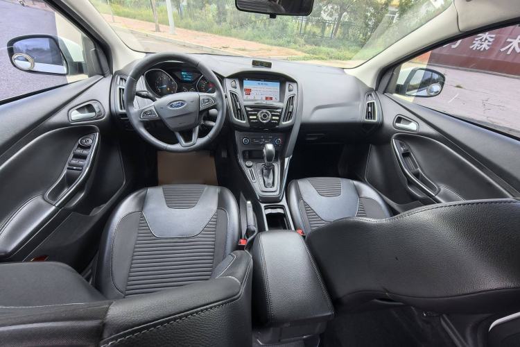 Used Ford Focus 2018 Hatchback Classic 1.6L Automatic Trendy SmartDrive Edition