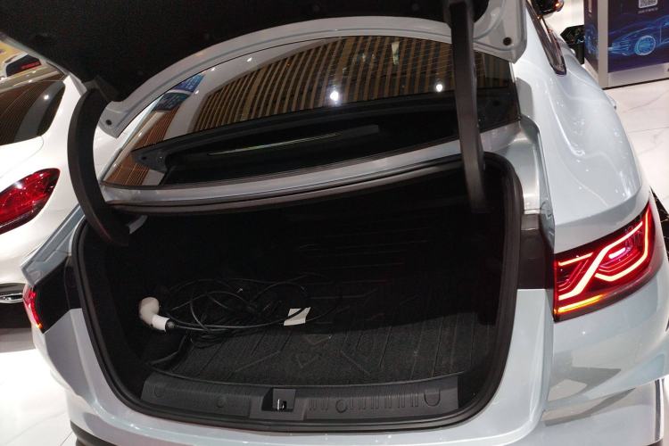 Used BYD Qin L 2025 DM-i Smart Drive 80KM Leading Model
