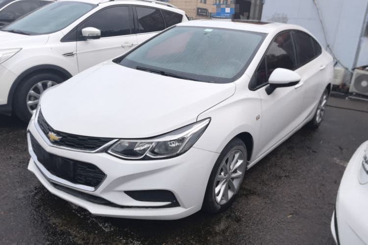 Used Chevrolet Cruze 2018 320 Automatic Pioneer Sunroof Edition