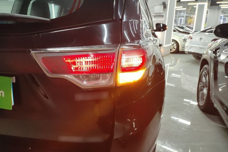 Used Toyota Highlander 2015 2.0T Four-Wheel Drive Luxury Edition 7-Seater
