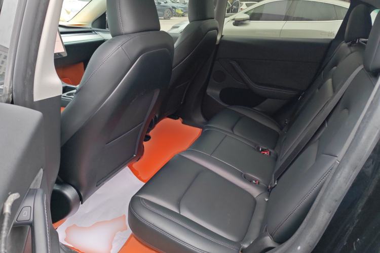 Used Tesla Model Y 2023 Rear-Wheel-Drive Version
