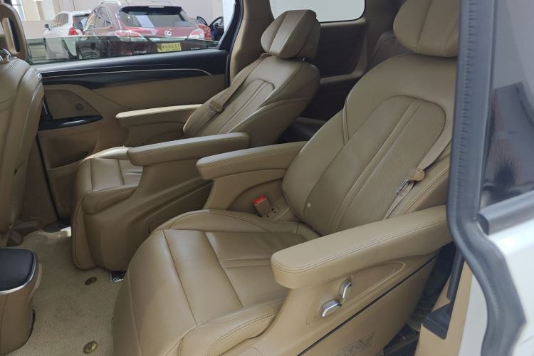 Used Buick GL8 2021 ES Landtrek 653T Luxury Model
