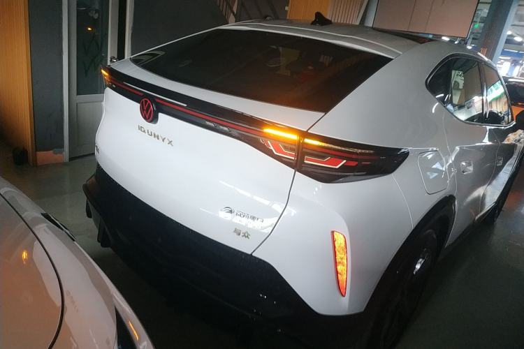 Used Volkswagen ID.UNYX 2024 Pro Long-Range Version
