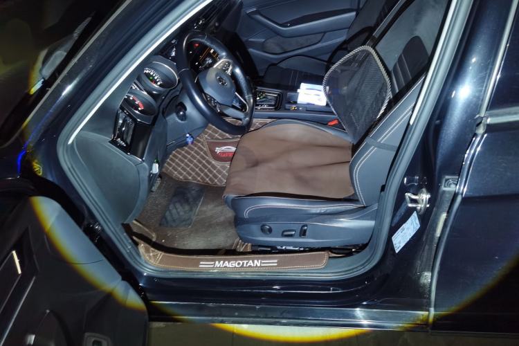 Used Volkswagen Magotan 2020 330TSI DSG Leading Model
