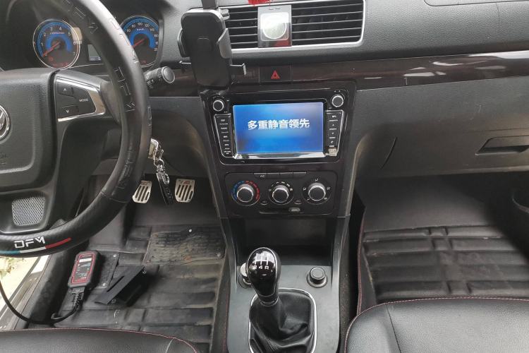 Used Dongfeng Fengon 370 2016 1.5L Manual Elite Home Edition 7-Seater
