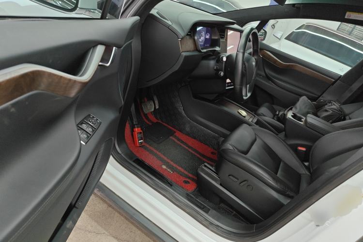 Used Tesla Model X 2020 Long-Range Upgrade Version
