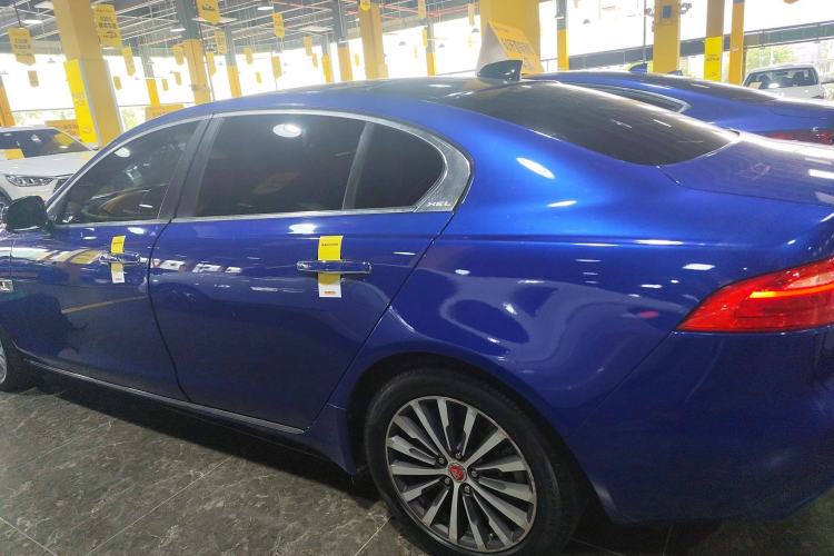 Used Jaguar XEL 2018 2.0T 200 PS LOVE Devotion Edition
