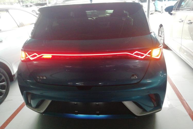 Used BYD Dolphin 2021 405 km Fashion Edition