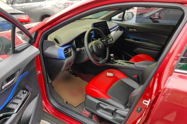 Used Toyota C-HR 2018 2.0L Coolway Leading Edition China V Standard
