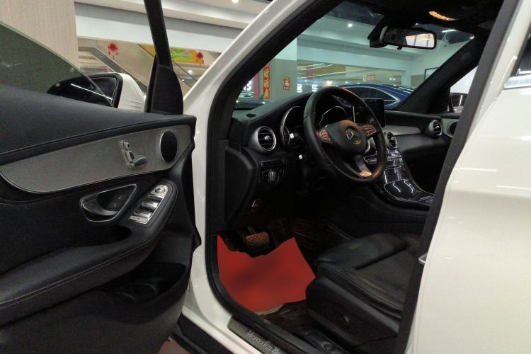 Used Mercedes-Benz GLC 2019 GLC 200 4MATIC
