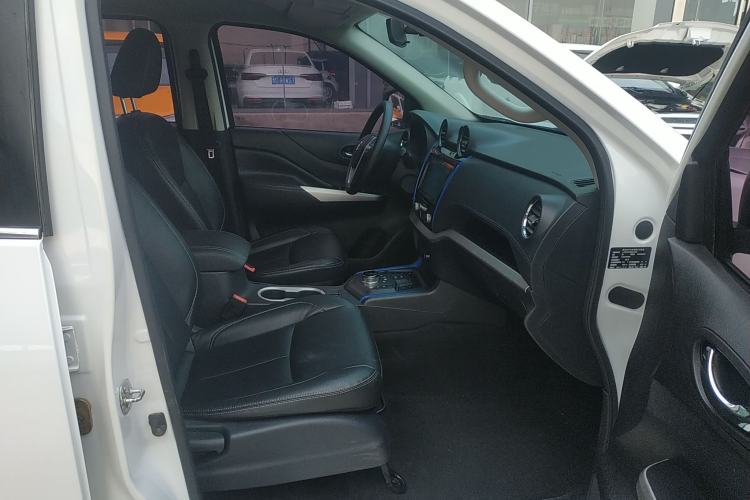 Used Dongfeng Ruichi 6 2020 EV model