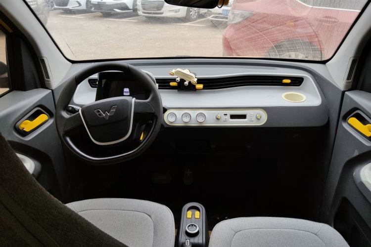 Used Wuling Hongguang MINIEV 2022 Macaron Premium Model – Lithium Iron Phosphate
