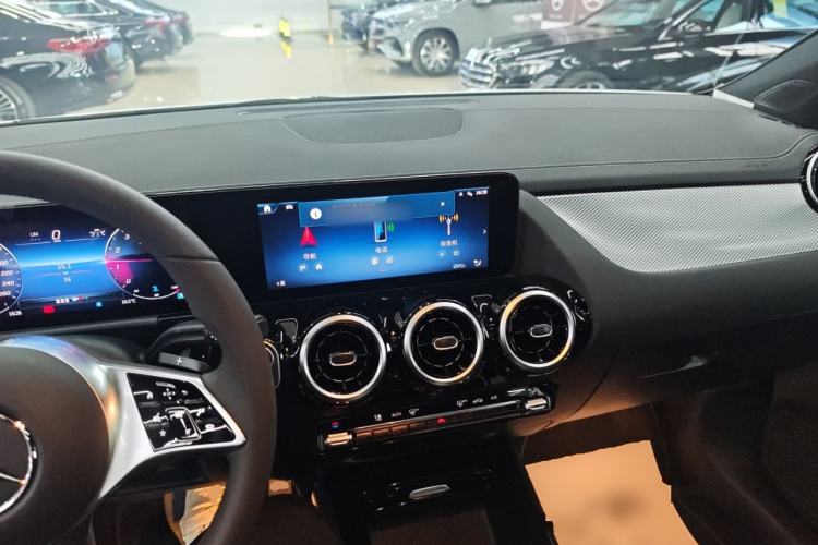 Used Mercedes-Benz GLA 2025 GLA 200
