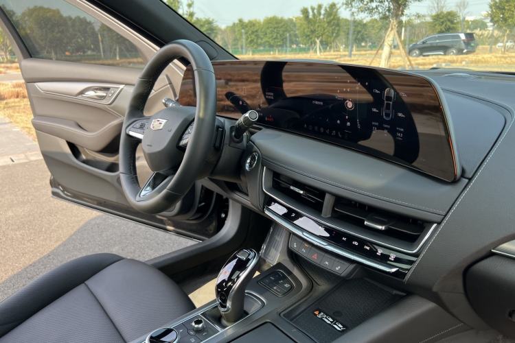 Used Cadillac CT5 2024 28T Luxury Pro Trim
