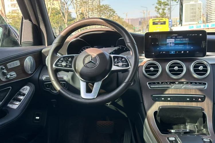 Used Mercedes-Benz GLC 2021 GLC 300 L 4MATIC Dynamic Model
