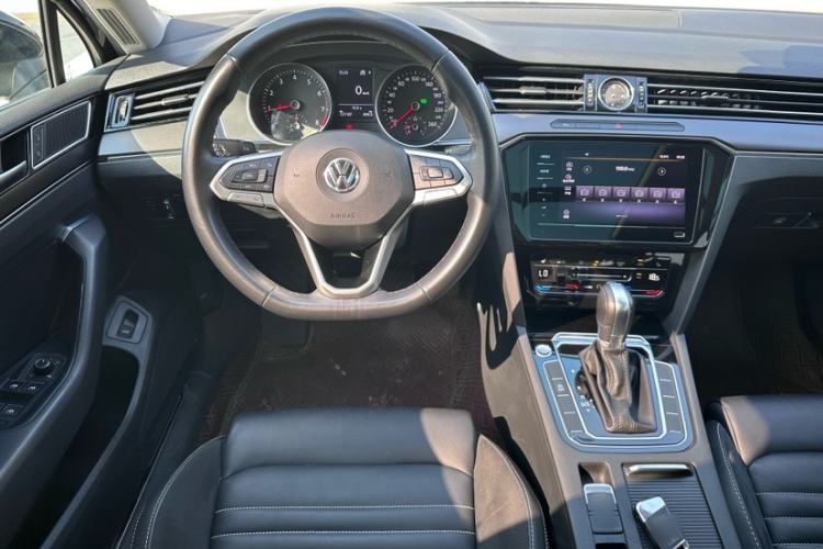 Used Volkswagen Magotan 2020 330TSI DSG Leading Model
