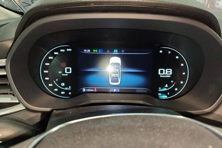 Used Roewe i5 2020 1.5L Automatic 4G Connect Luxury Flagship Edition
