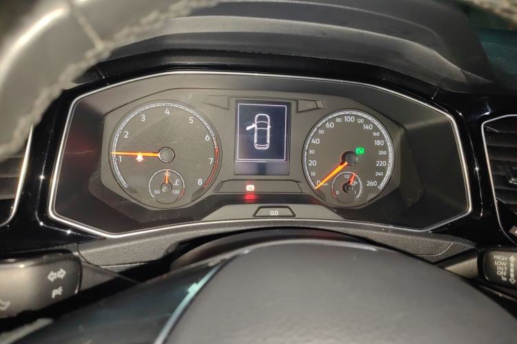 Used Volkswagen T-ROC 2019 280TSI DSG Two-Wheel Drive Comfort Version China VI Standard
