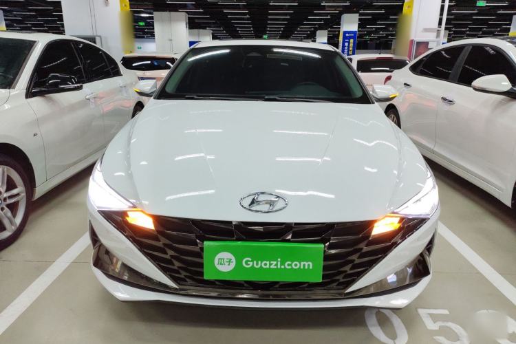 Used Hyundai Elantra 2022 1.5L CVT LUX Prestige Edition