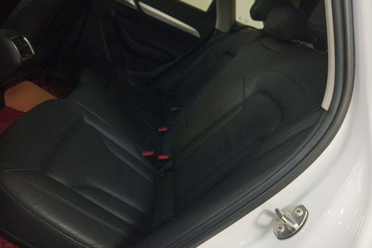 Used Audi Q3 2015 30 TFSI Comfort Model
