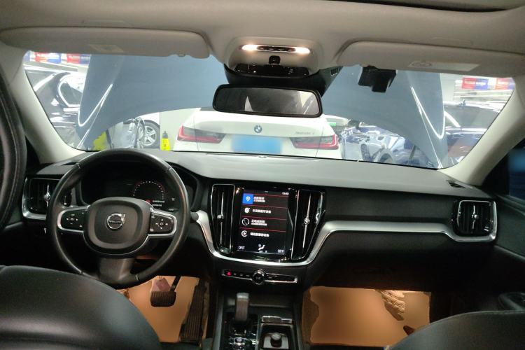 Used Volvo S60 2022 B4 Zhiyi Luxury Edition