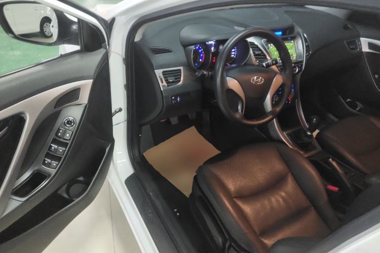 Used Hyundai Elantra 2012 1.6L Manual Fashion Edition
