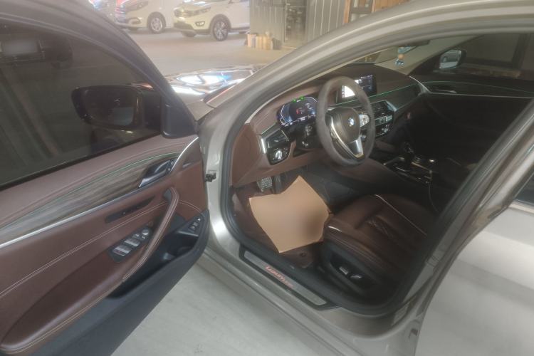 Used BMW 5 Series New Energy 2020 530Le Luxury Package
